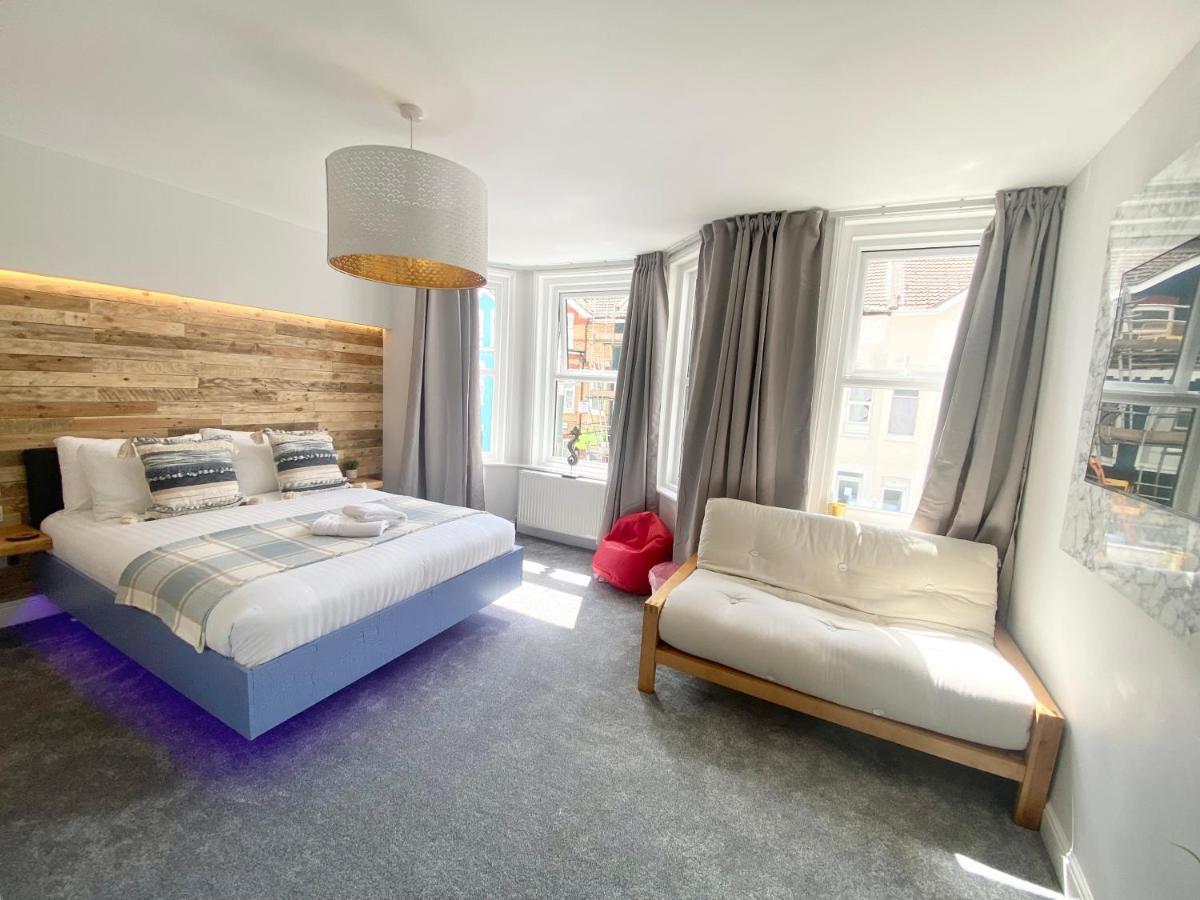 Cloud9 Guest House - By Coastline Retreats - Newly Renovated, Beautiful Ensuite Rooms Near Seafront In Town Centre, Netflix, Superfast Wifi, Communal Kitchen 伯恩茅斯 外观 照片
