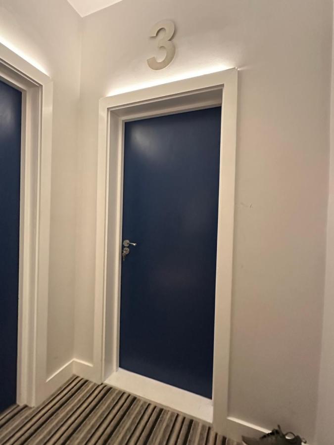 Cloud9 Guest House - By Coastline Retreats - Newly Renovated, Beautiful Ensuite Rooms Near Seafront In Town Centre, Netflix, Superfast Wifi, Communal Kitchen 伯恩茅斯 外观 照片